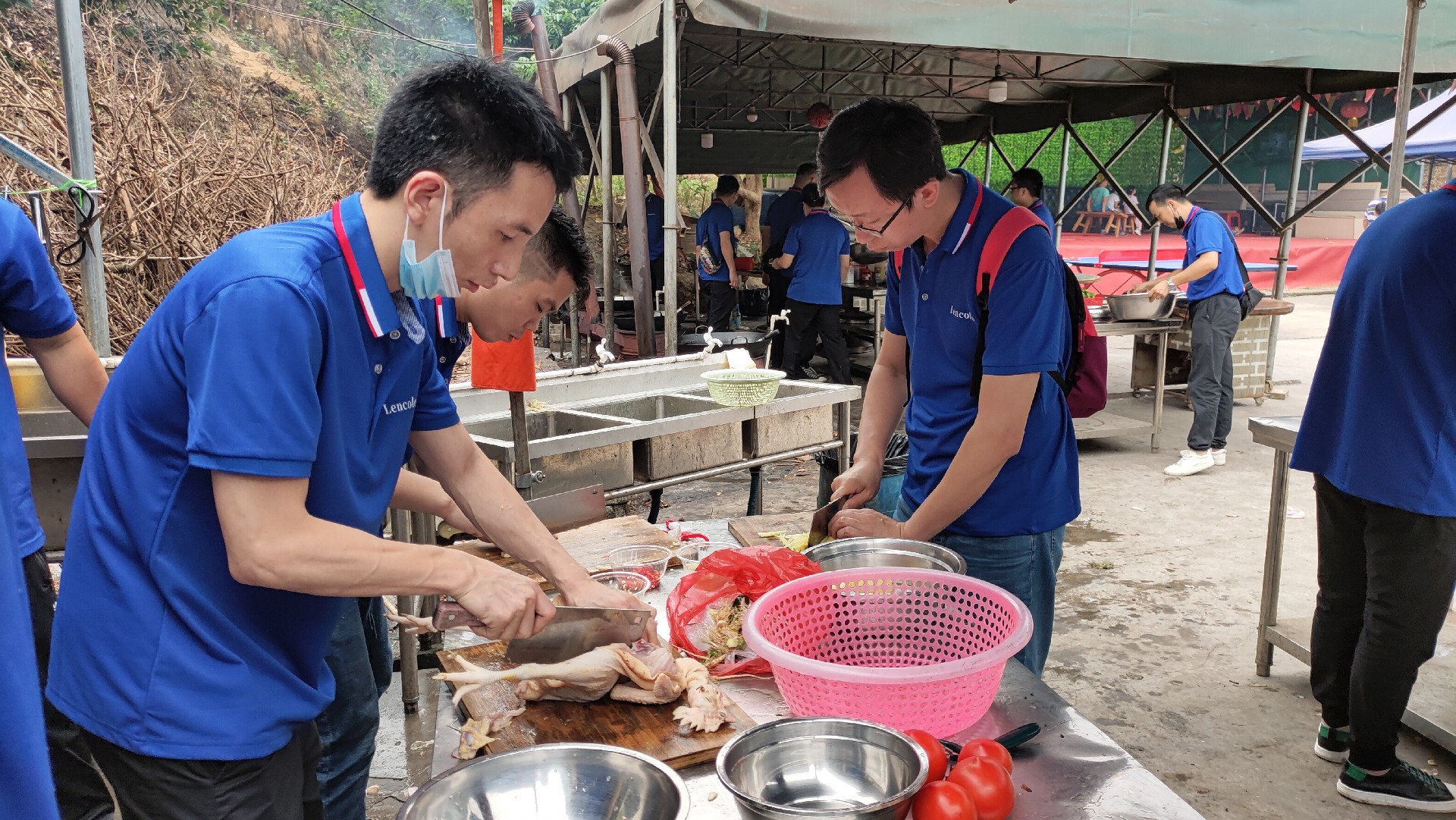 松湖騎行，穿樹飛花；農(nóng)家休閑，擁抱自然